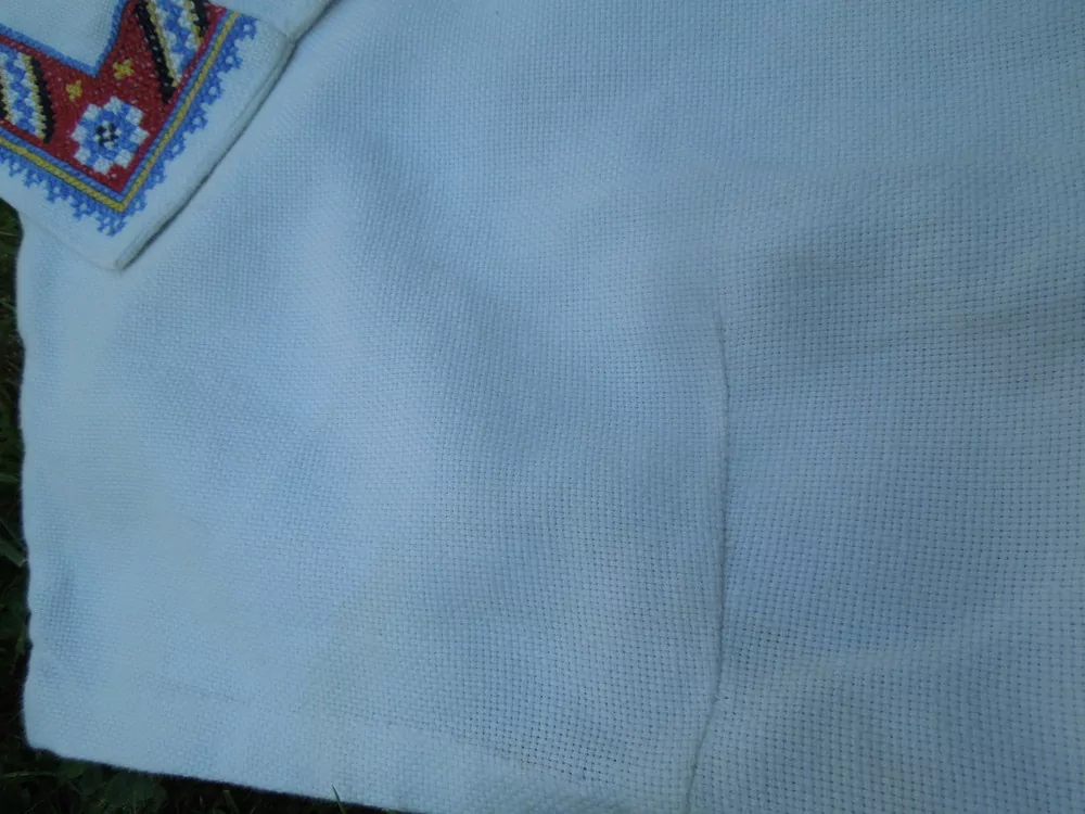 KROJ TRIČKO - FOLKLORNÍ MOTIV