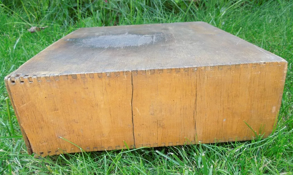 STARÝ DŘEVĚNÝ ŠUPLÍK, BEDÝNKA, KRABIČKA "OETKERS"