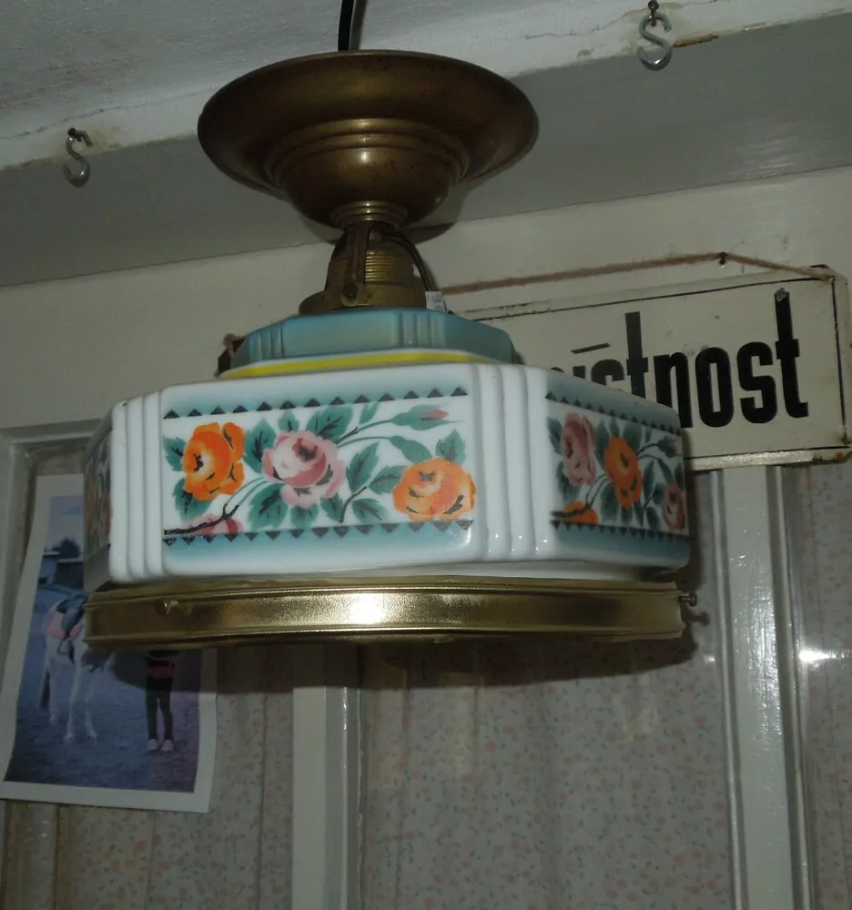 STROPNICE STARÝ 1 KS LUSTR STÍNÍTKO ŠIRM