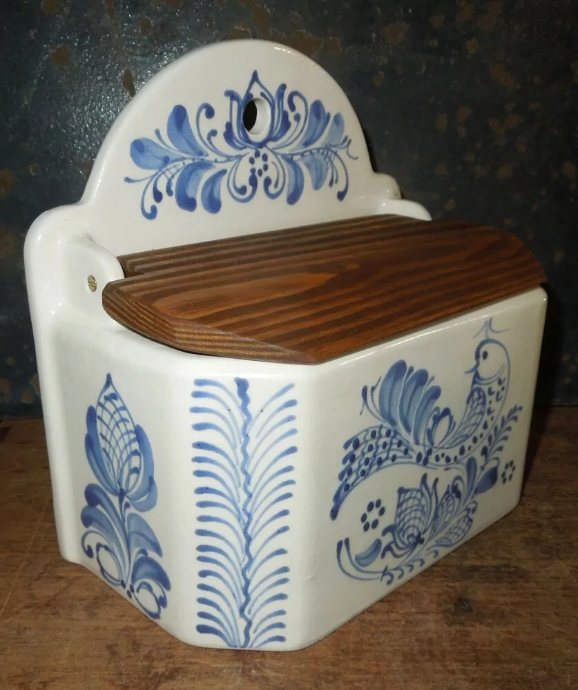 PORCELÁNOVÝ KOŘENKA DOZA NA ZEĎ