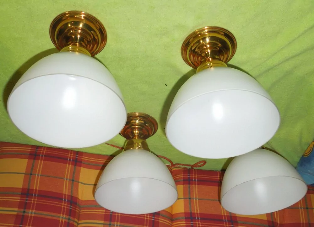 STROPNICE STARÝ LUSTR 4 KS STÍNÍTKO ŠIRM