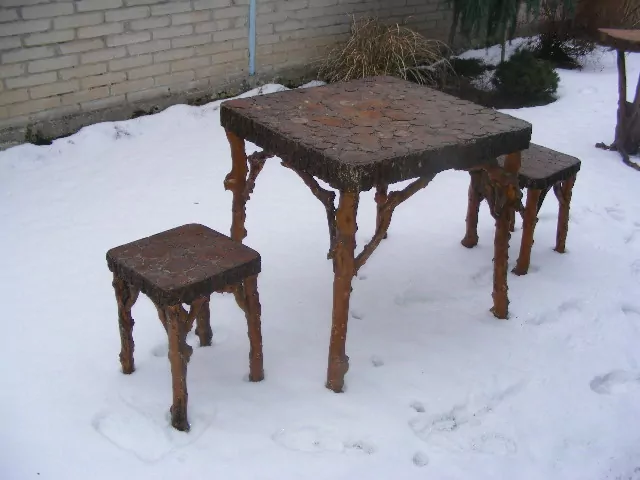 STŮL + DVĚ ŽIDLE SAMOROST