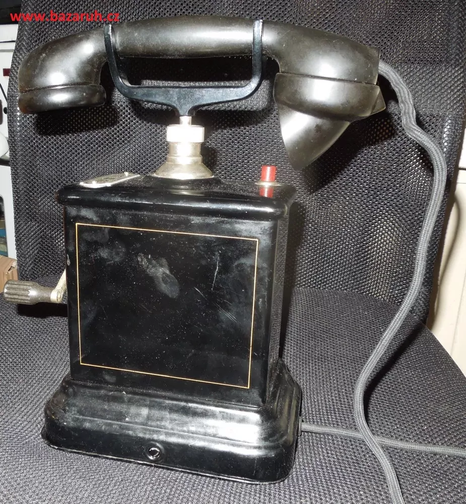 STAROŽITNÝ TELEFON PĚKNÁ DEKORACE K.T.A.S.