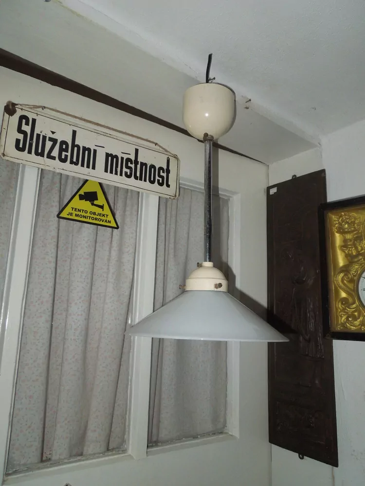 STARÝ LUSTR STÍNÍTKO 1 ks