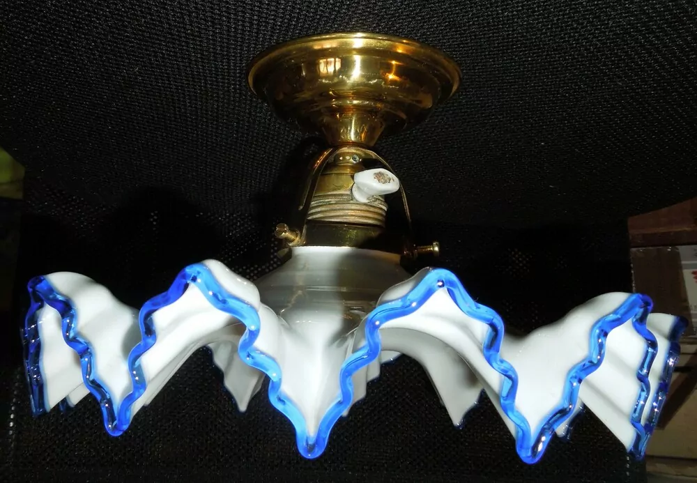 STROPNICE 1 KS LUSTR S VYPÍNAČEM