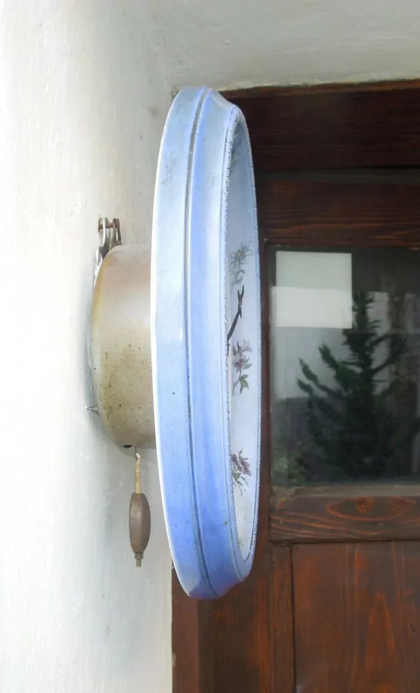 STAROŽITNÉ HODINY PORCELÁNOVÉ KUCHYŇSKÉ KVĚTINY