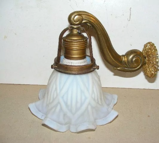 STAROŽITNÁ LAMPIČKA NA STĚNU 1 KS NÁSTĚNNÁ LAMPA