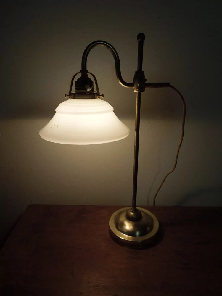 STAROŽITNÁ STOLNÍ LAMPA , LAMPIČKA