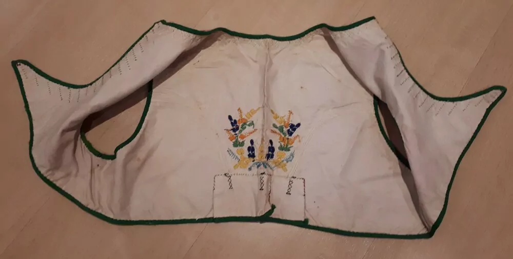 KORDULA CHLAPECKÁ - PÁNSKÁ RÚŽOVÝ BROKÁT