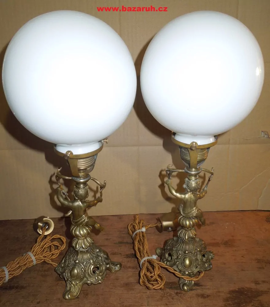 STAROŽITNÁ LAMPA FIGURÁLNÍ LAMPIČKA  2 KS