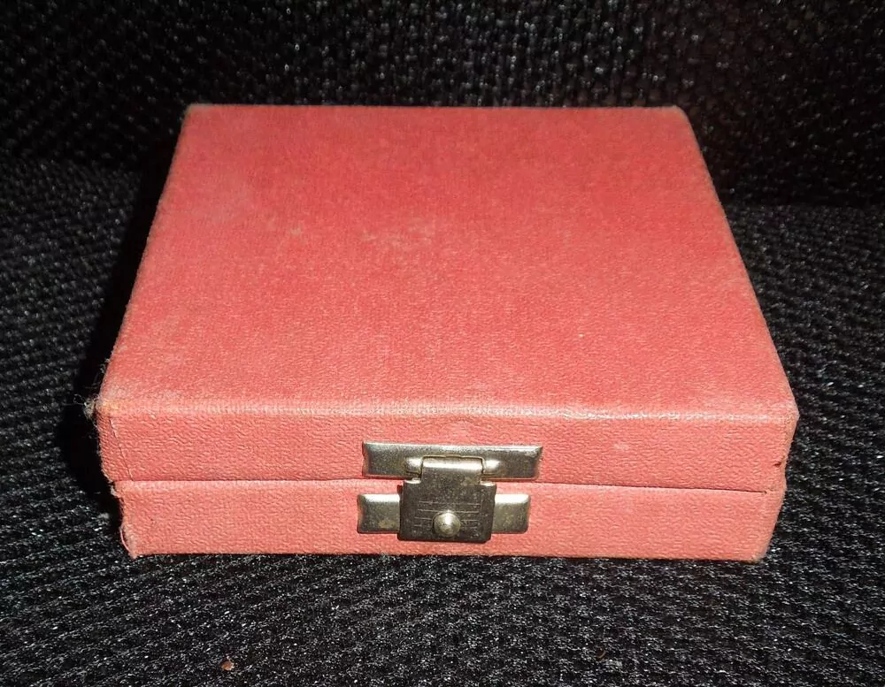 PLAKETA VÍTÁNÍ OBČÁNKŮ DO ŽIVOTA ČESKÁ STÁTNÍ SPOŘITELNA