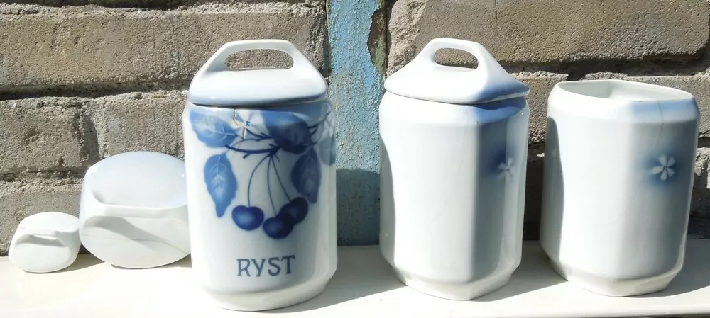 STAROŽITNOST KOŘENKY DOZY TŘEŠNĚ TEPLICE