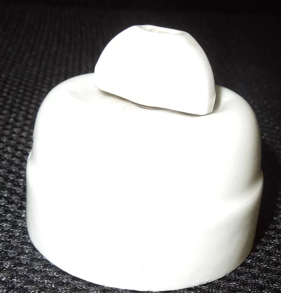 Porcelánový vypínač