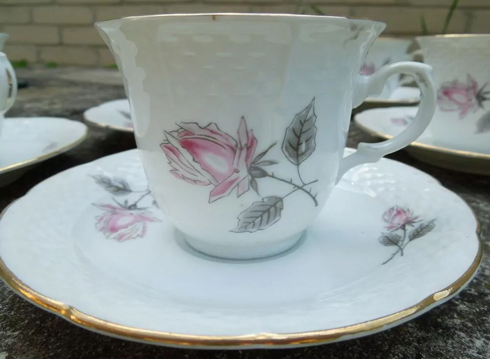 KÁVOVÁ PORCELÁNOVÁ SOUPRAVA "RŮŽE"