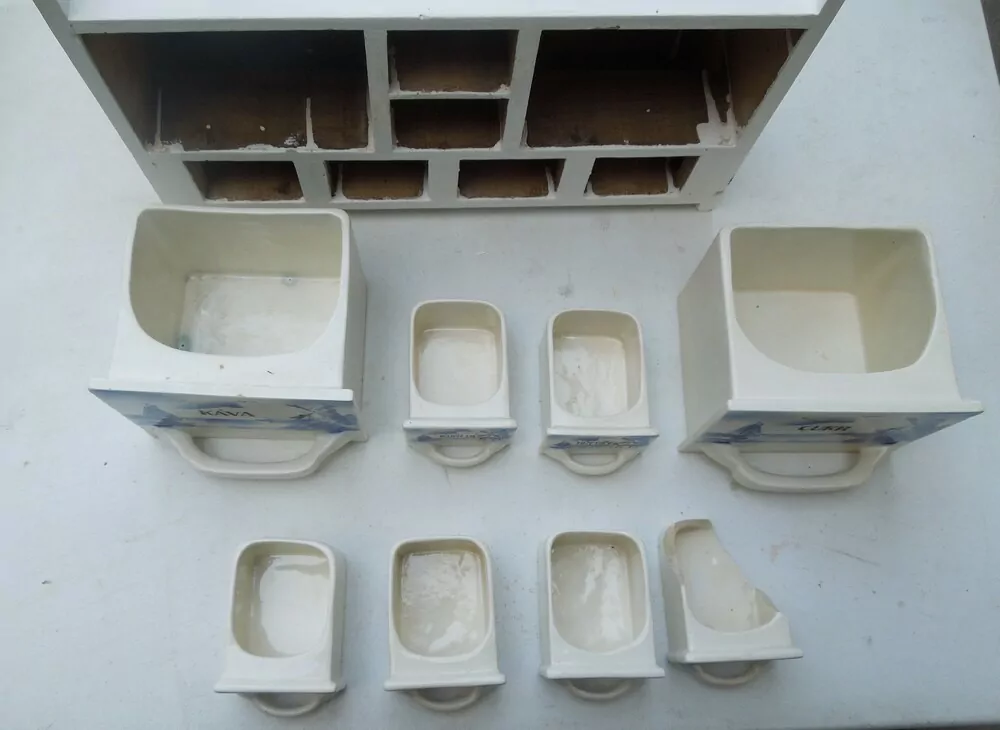 STAROŽITNOST KOŘENKY DOZY MLÝNY