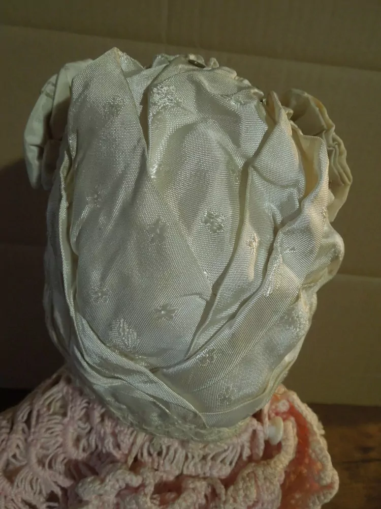 KROJ ČEPEČEK KE KROJI DÍTĚ