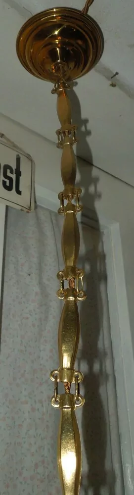 STARÝ LUSTR STÍNIDLO