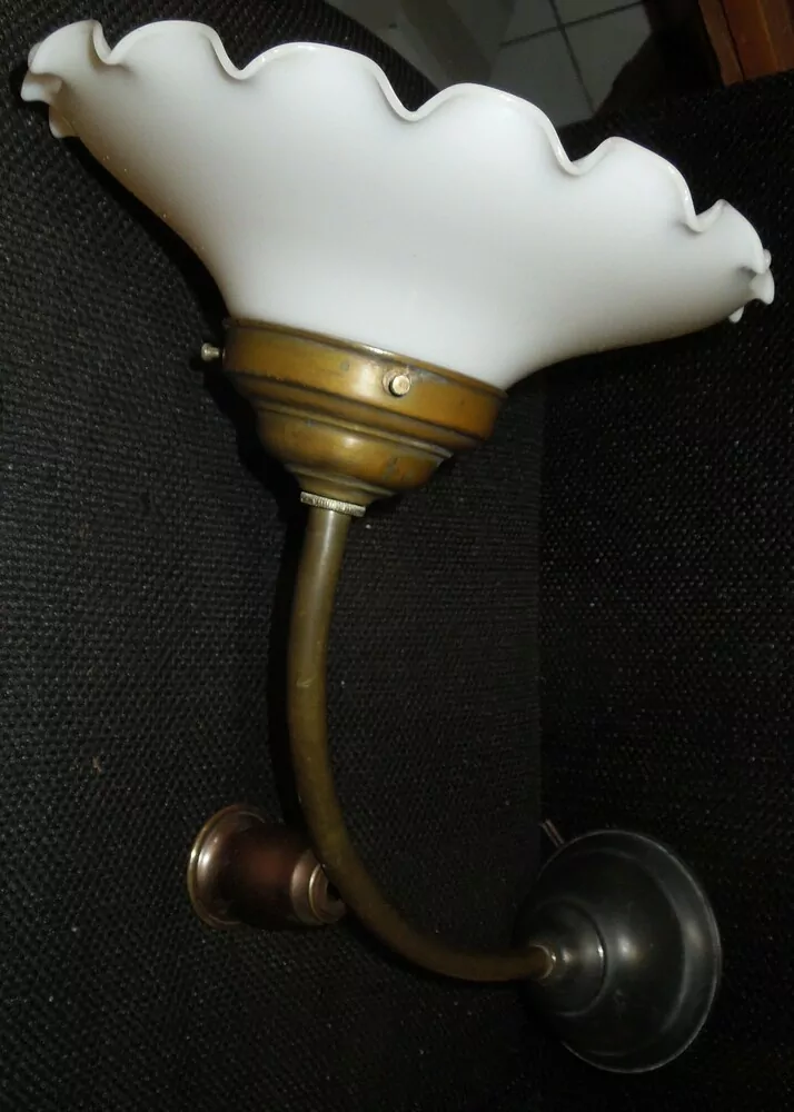 LAMPIČKA NA STĚNU 1 KS NÁSTĚNNÁ LAMPA ELEKTRICKÁ