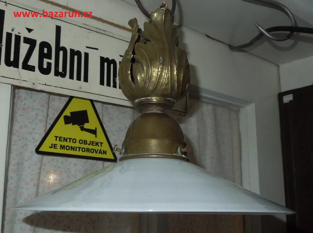 STAROŽITNOST STROPNICE 1 KS LUSTR STÍNÍTKO ŠIRM