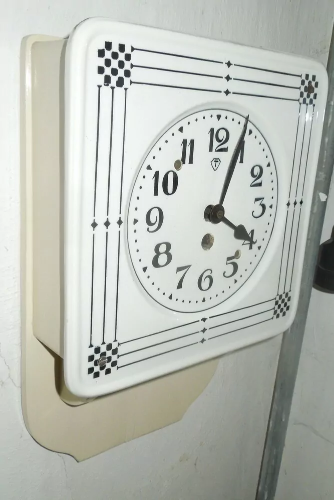 HODINY PORCELÁNOVÉ KUCHYŇSKÉ PORCELÁNKY