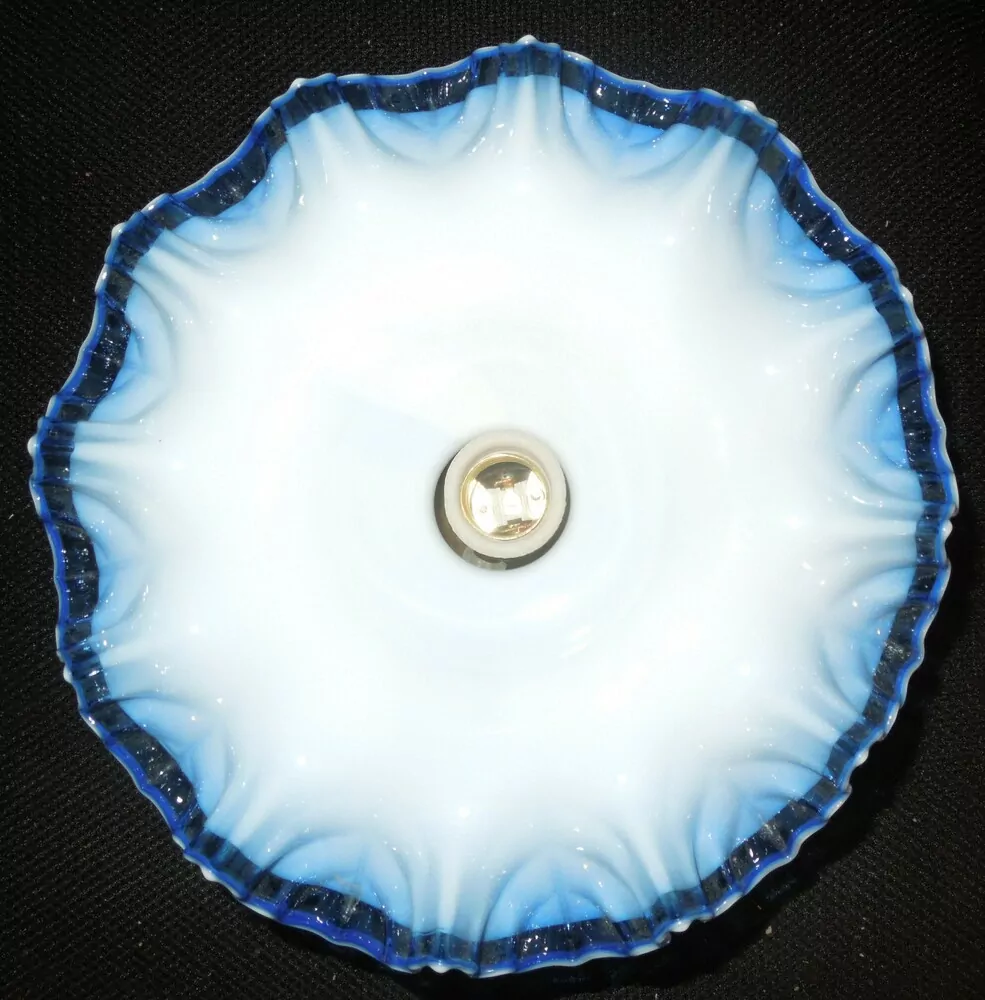 STAROŽITNOST STROPNICE 1 KS LUSTR STÍNÍTKO ŠIRM