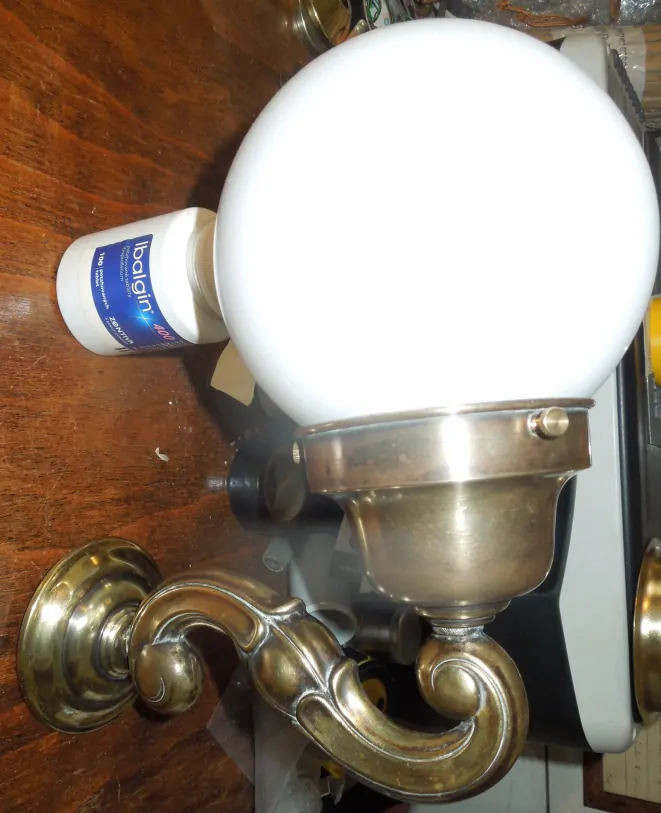 LAMPIČKA NA STĚNU 2 KS NÁSTĚNNÁ LAMPA ELEKTRICKÁ