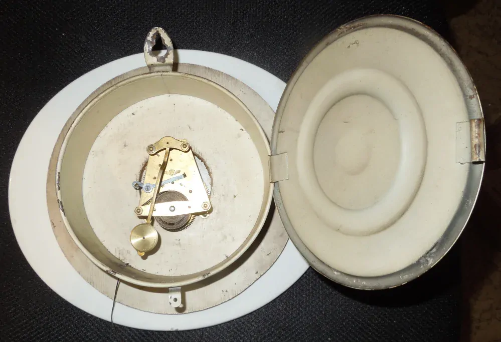 HODINY KERAMICKÉ KUCHYŇSKÉ OVÁL