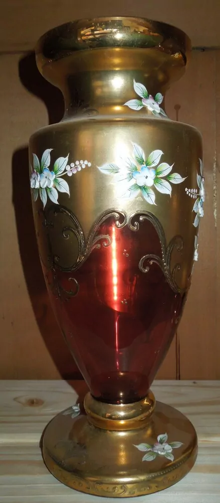 BORSKÉ SKLO VELKÁ VÁZA ..31 CM ...VYSOKÝ SMALT...