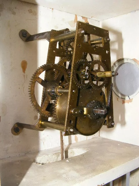 HODINY NÁSTĚNNÉ PÉROVÉ PORCELÁNOVÉ