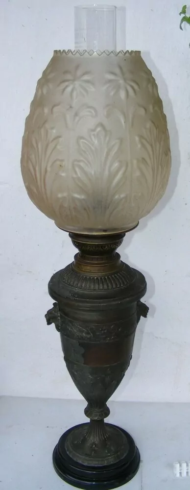 STAROŽITNÁ PETROLEJOVÁ LAMPA , PETROLEJKA