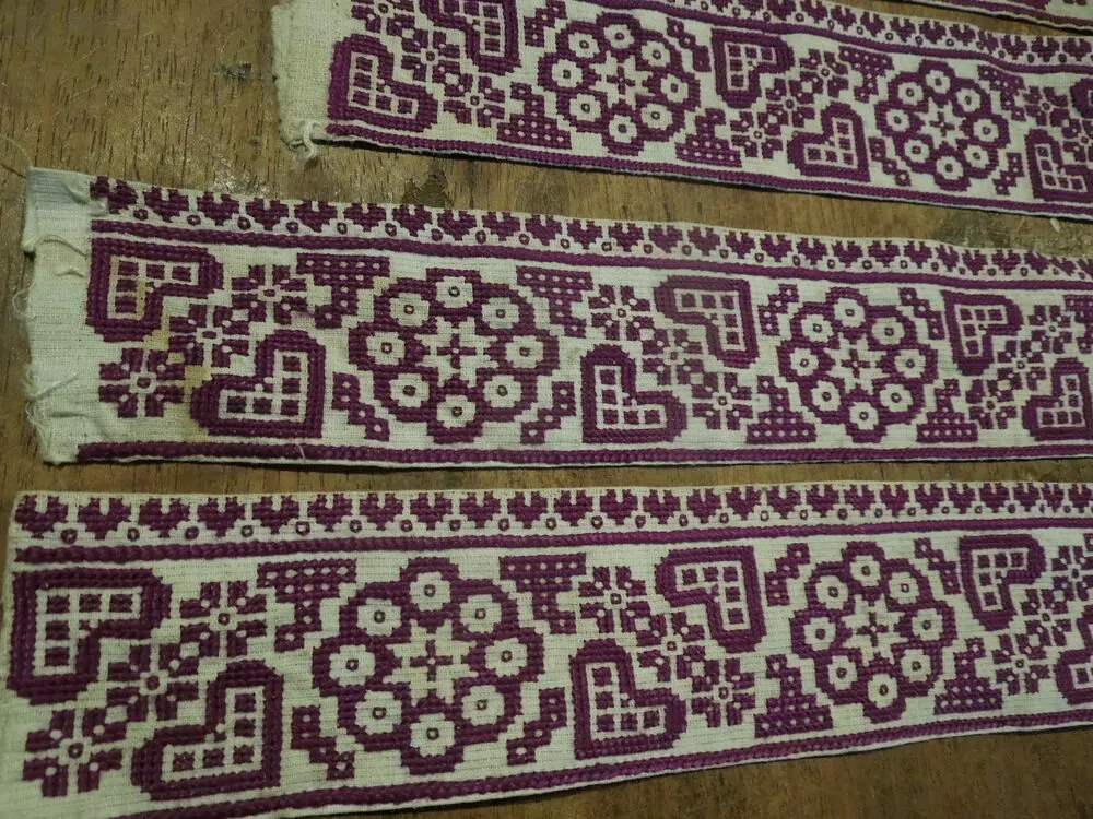 VŠÍVÁNÍ KE KROJI DÁMSKÉ KUNOVSKÉ