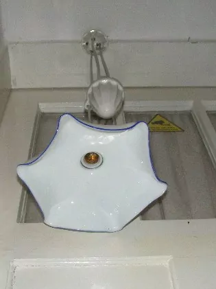 STAHOVACÍ LUSTR STÍNÍTKO STAHOVAČKA