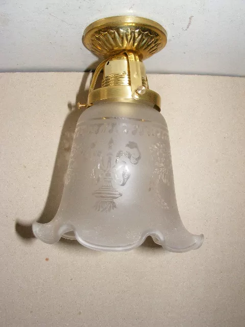 LAMPIČKA NA ZEĎ NEBO STROMPNICE 