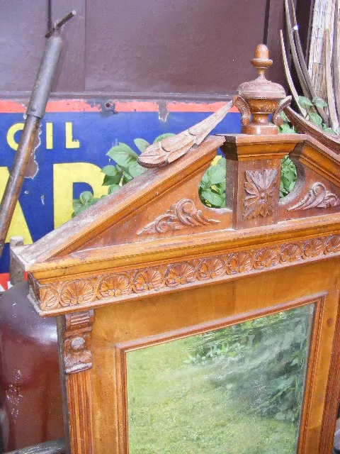 STAROŽITNÉ ZRCADLO