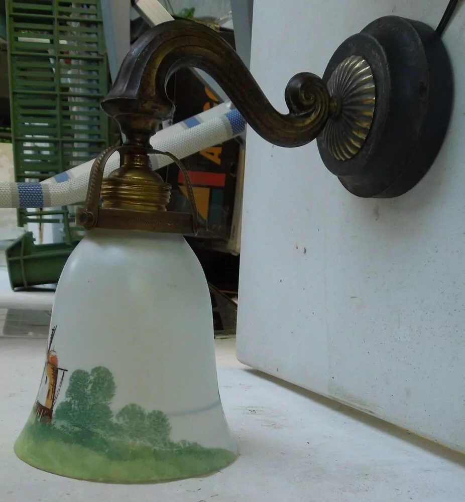 LAMPA NÁSTĚNNÁ LAMPIČKA