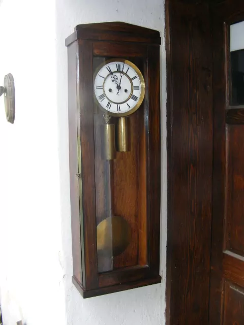 HODINY NÁSTĚNNÉ DVOUZÁVAŽOVÉ