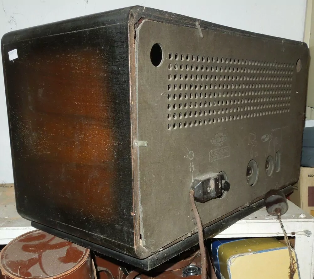 Rádio Mikrofona MK 375