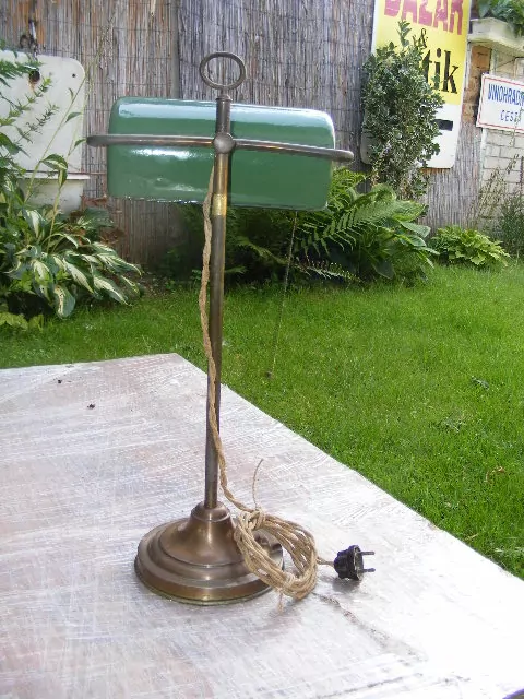 STAROŽITNÁ BANKOVNÍ LAMPA BANKÉŘKA