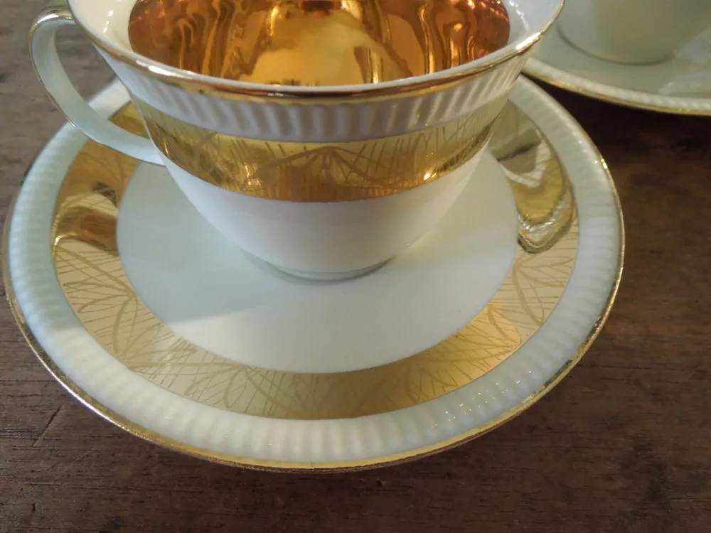 SOUPRAVA KÁVOVÁ PORCELÁN KRÉMOVĚ BÍLÁ