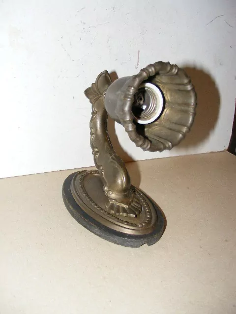 STAROŽITNÁ LAMPIČKA NA STĚNU 1 KS NÁSTĚNNÁ LAMPA
