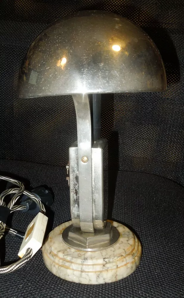 HODINY STOLNÍ KRBOVÉ V LAMPIČCE S BUDÍKEM ART DECO