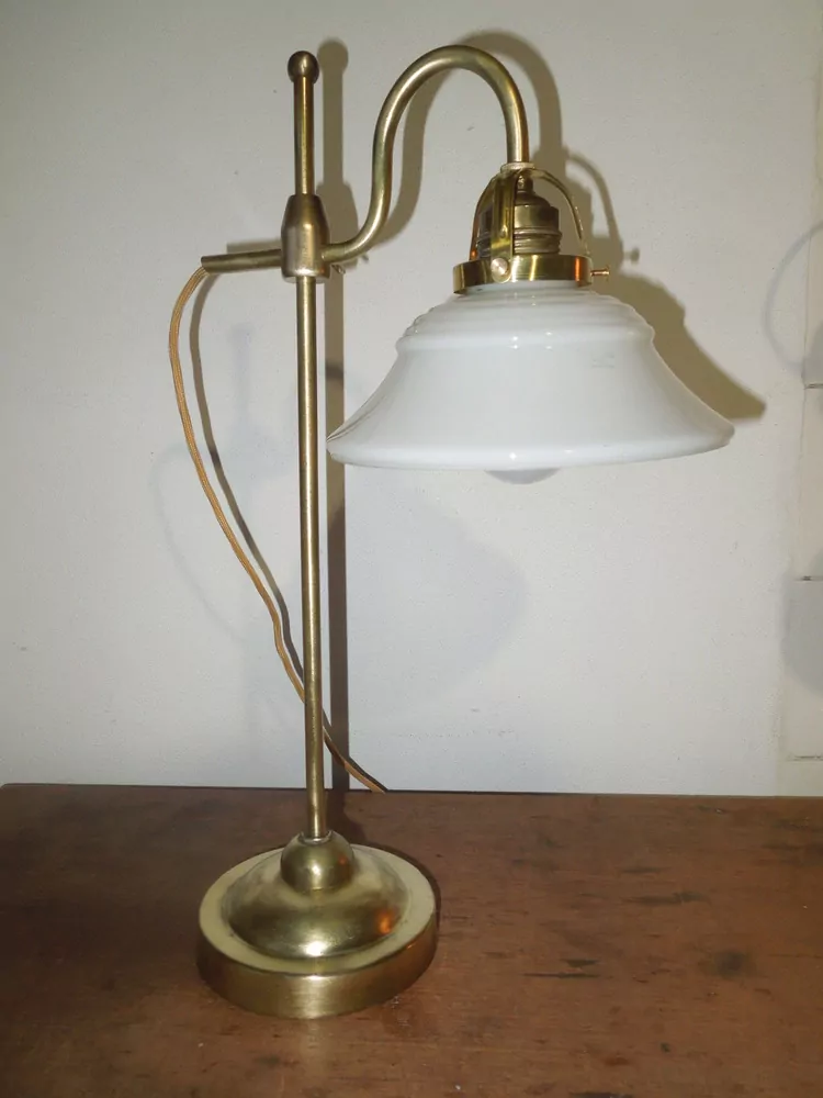 STAROŽITNÁ STOLNÍ LAMPA , LAMPIČKA