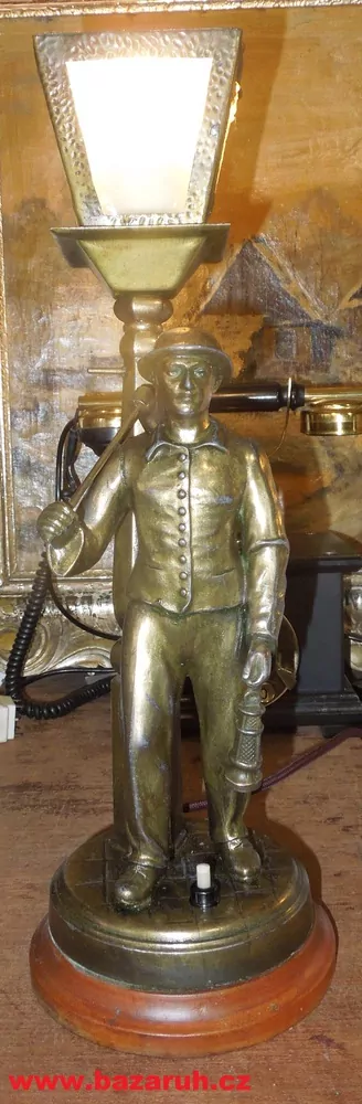 LAMPIČKA, LAMPA STAROŽITNÁ FIGURÁLNÍ