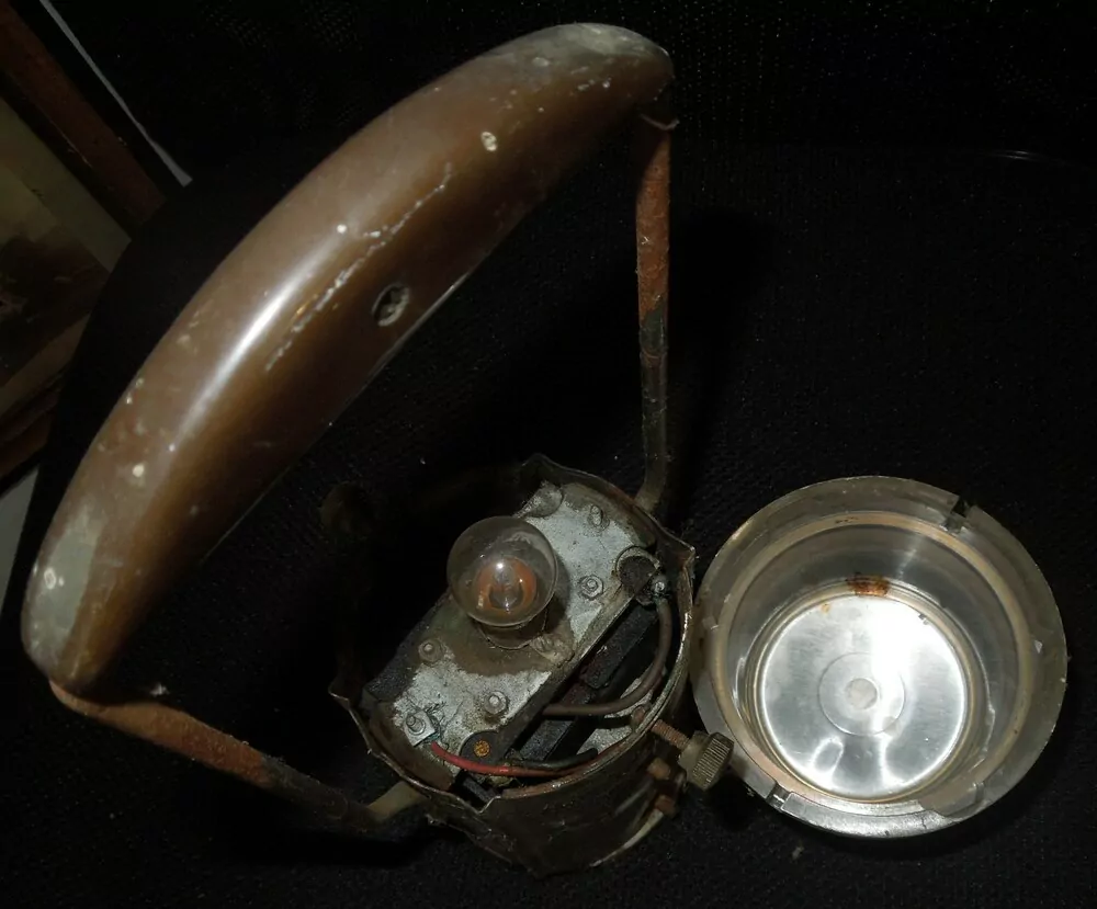 LAMPIČKA, LAMPA ČSD BATERKA SVÍTILNA