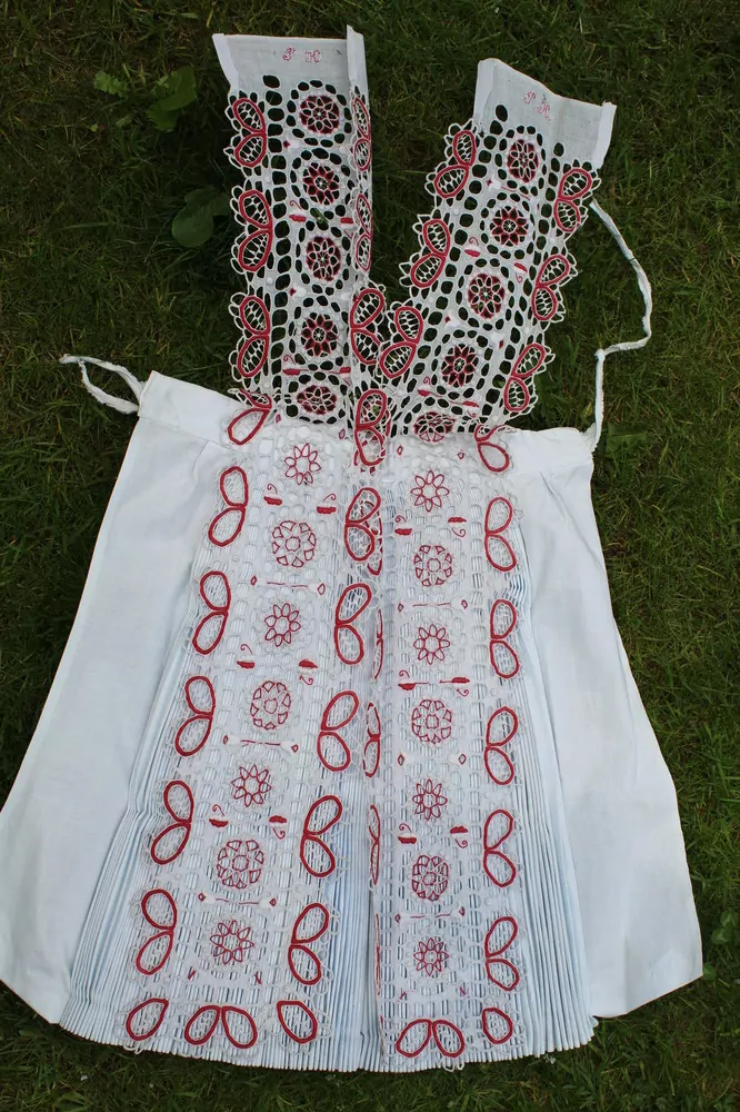 KROJ FĚRTOCH KE KROJI DÍVČÍ D.46