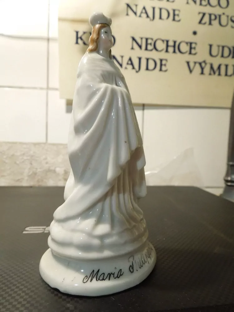 SOCHA SVATÁ 13 CM