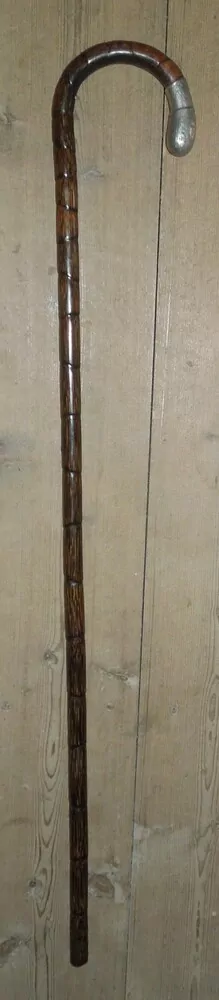 STAROŽITNÁ ŠPACÍRKA, HŮLKA