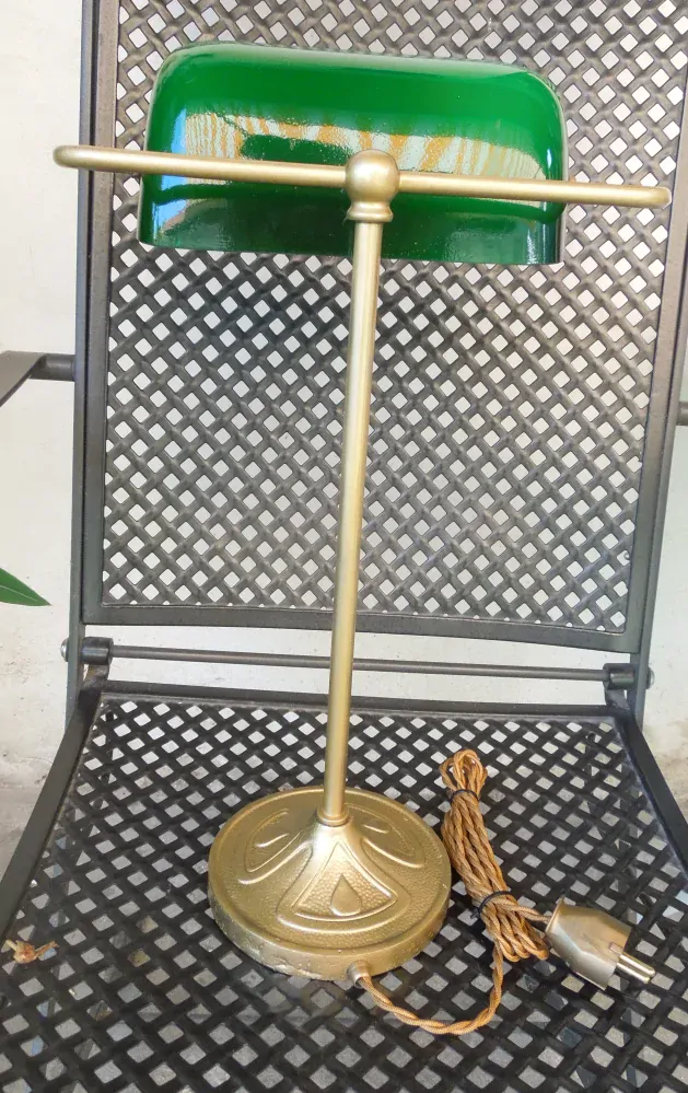 STAROŽITNÁ BANKOVNÍ LAMPA BANKÉŘKA