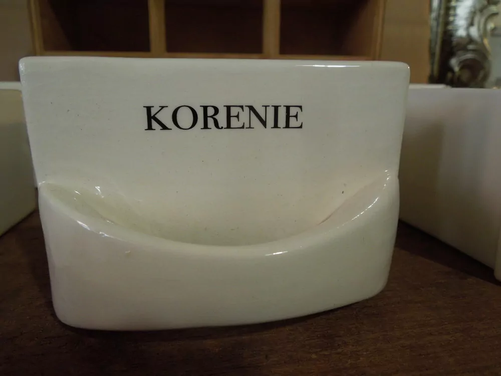 KOŘENKY DOZY ŠUPLÍKOVÉ