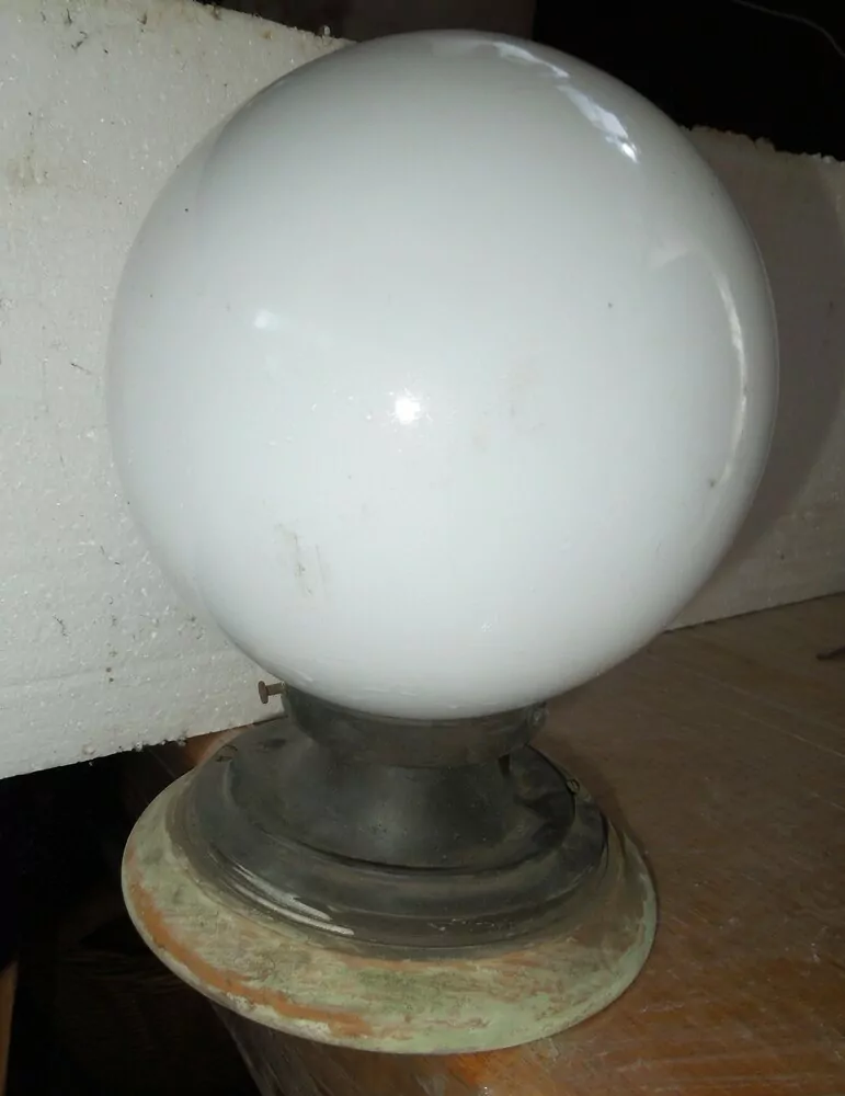 SVĚTLO NÁSTĚNNÉ, LAMPA NA ZEĎ ELEKTRICKÁ